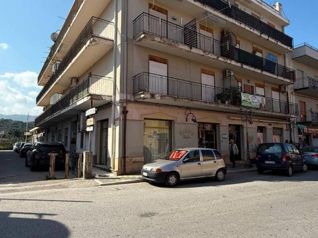 Appartamento in vendita a Belvedere, Falcone