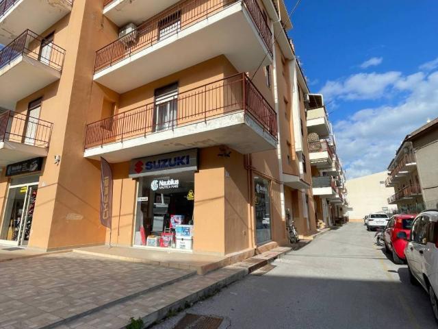 Appartamento in vendita a Belvedere, Falcone