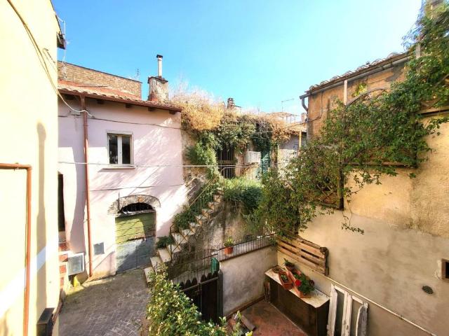 Appartamento in vendita a Faleria, Lazio