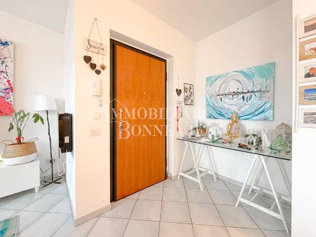 Appartamento in vendita a Camnago Faloppio, Lombardia