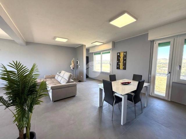 Appartamento in vendita a Torrette, Marche