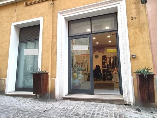 Appartamento in vendita a Marche, Pesaro E Urbino