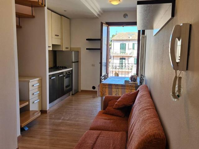 Appartamento in vendita a Centro storico, Marche
