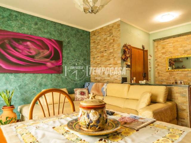 Appartamento in vendita a Gimarra, Marche