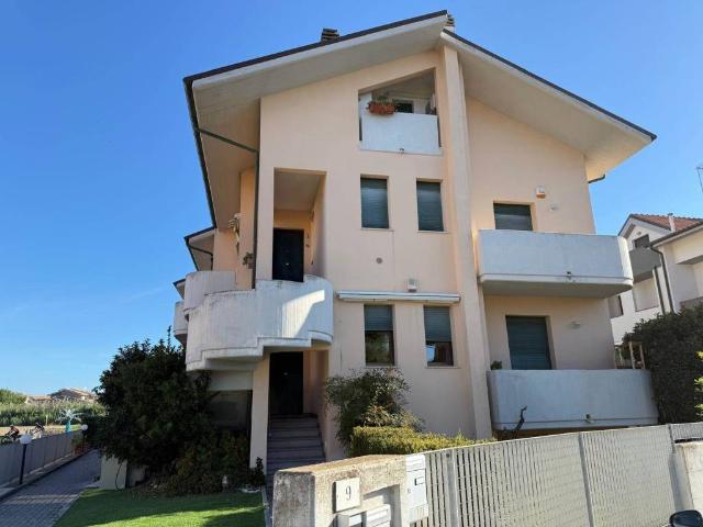 Appartamento in vendita a Torrette, Marche
