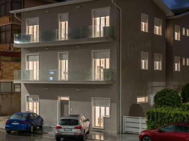 Appartamento in vendita a Torrette, Marche