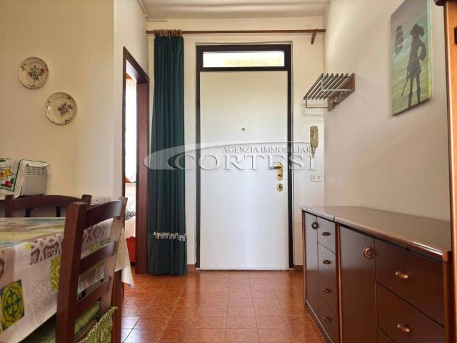 Appartamento in vendita a Torrette, Marche