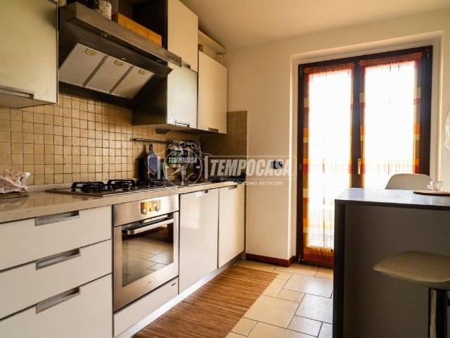 Appartamento in vendita a Fenile, Marche