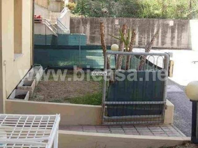 Appartamento in vendita a Villa Giulia, Marche