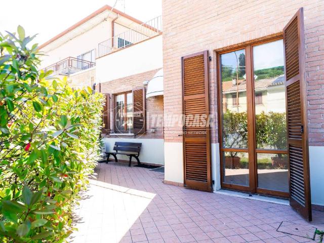 Appartamento in vendita a Carrara, Marche