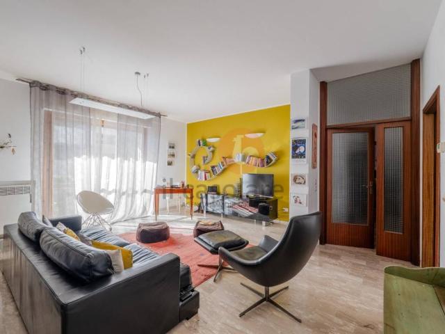 Appartamento in vendita a Poderino, Marche