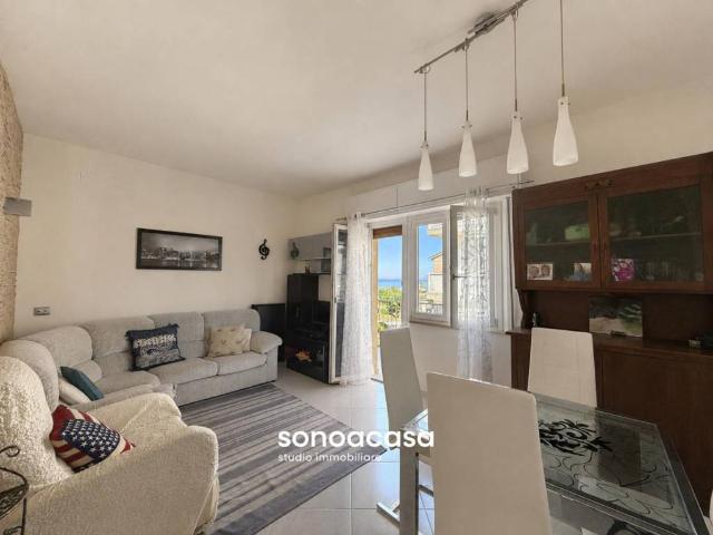 Appartamento in vendita a Torrette, Marche