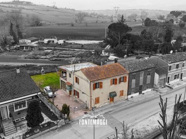 Appartamento in vendita a Carrara, Marche