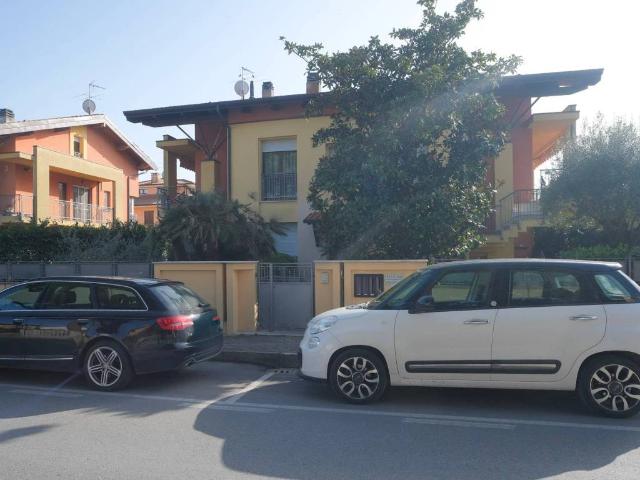 Appartamento in vendita a Marche, Pesaro E Urbino