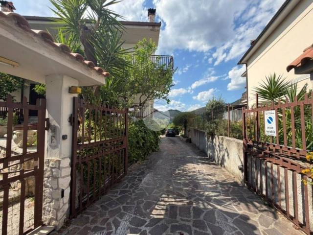 Appartamento in vendita a Fara Sabina, Lazio