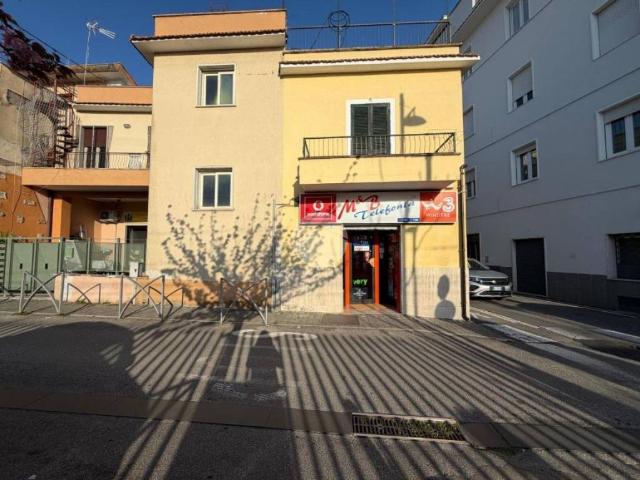 Appartamento in vendita a Fara Sabina, Lazio