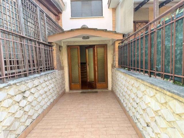 Appartamento in vendita a Passo Corese, Fara in Sabina