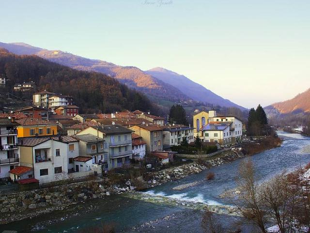 Appartamento in vendita a Farini D'olmo, Reggio Emilia