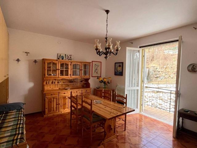 Appartamento in vendita a Farini D'olmo, Reggio Emilia