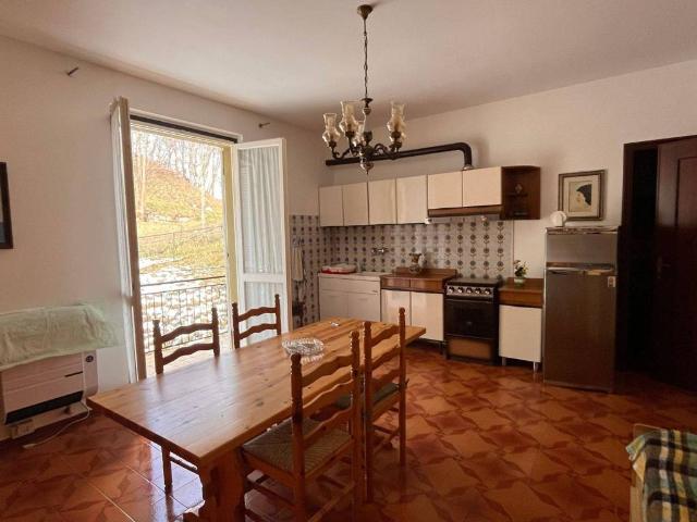Appartamento in vendita a Farini D'olmo, Reggio Emilia