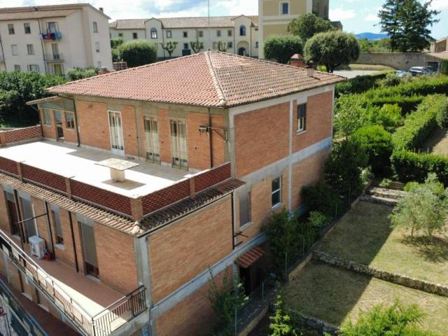 Appartamento in vendita a Farnese, Viterbo