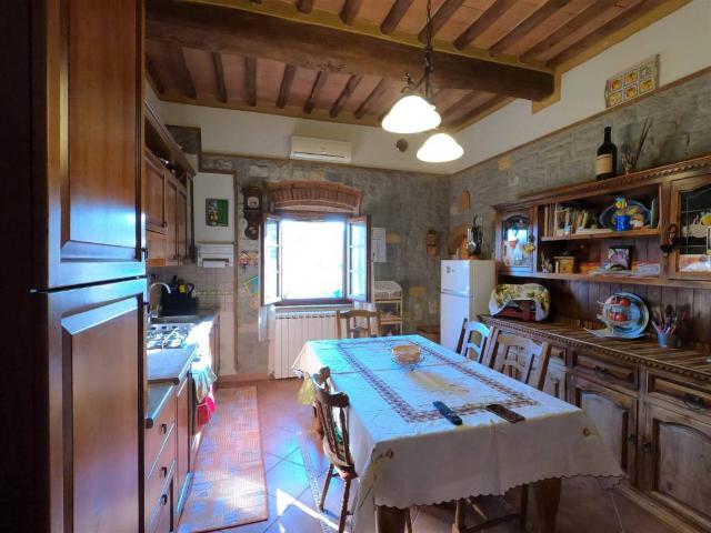 Appartamento in vendita a Crespina Lorenzana, Laura