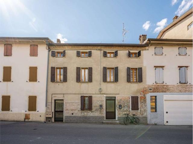 Appartamento in vendita a Felino, Reggio Emilia