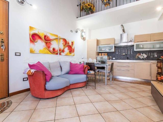 Appartamento in vendita a Fenegrò, Lombardia