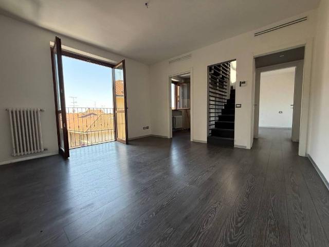 Appartamento in vendita a Fenegrò, Lombardia