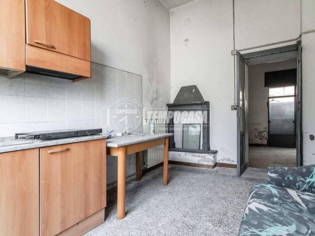 Appartamento in vendita a Fenegrò, Lombardia