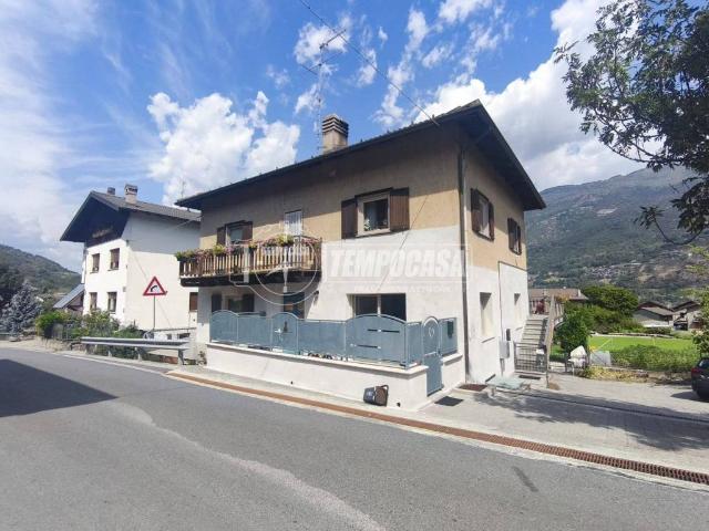 Appartamento in vendita a Fenis, Aosta