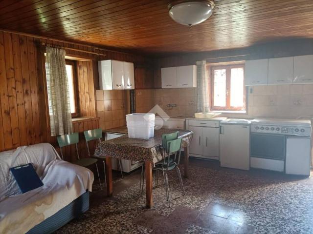 Appartamento in vendita a Fenis, Aosta