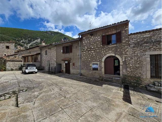 Appartamento in vendita a Ferentillo, Umbria