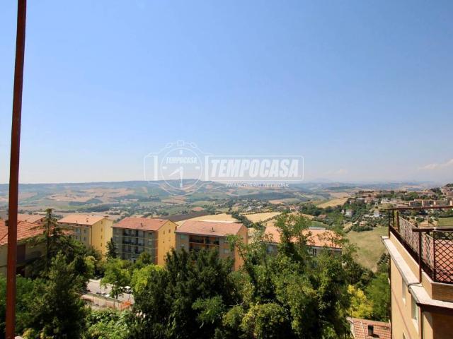 Appartamento in vendita a Tirassegno, Marche