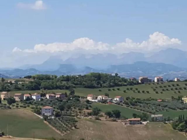 Appartamento in vendita a Tirassegno, Marche