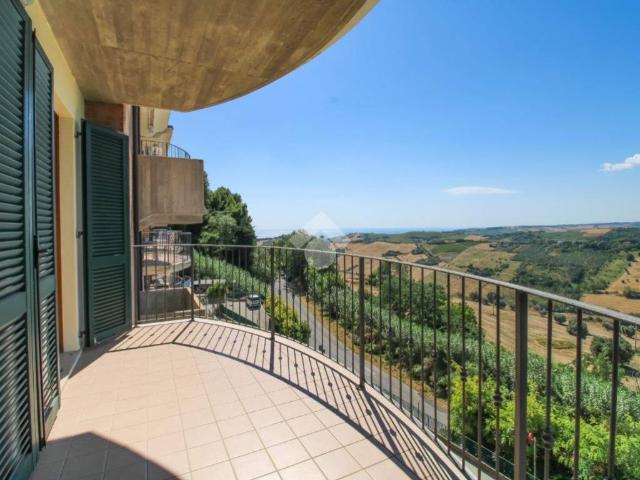 Appartamento in vendita a Castagna, Marche