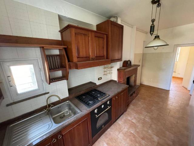 Appartamento in vendita a Tirassegno, Marche