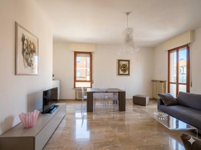 Appartamento in vendita a Centro cittadino, Ferrara