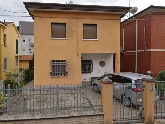 Appartamento in vendita a Ferrara, Reggio Emilia