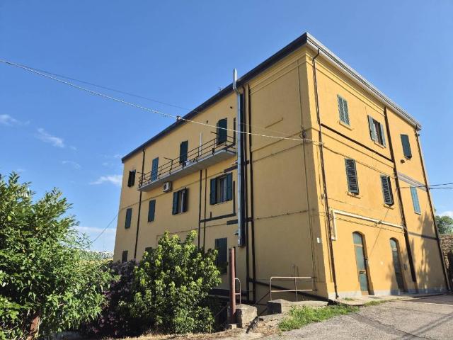 Appartamento in vendita a Ferrara, Reggio Emilia