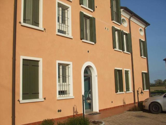 Appartamento in vendita a Ferrara, Reggio Emilia
