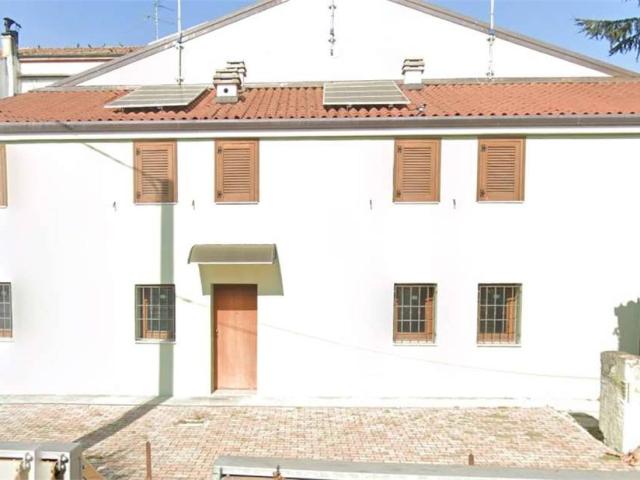 Appartamento in vendita a Ferrara, Reggio Emilia