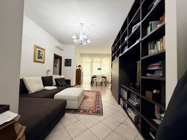 Appartamento in vendita a Ferrara, Reggio Emilia