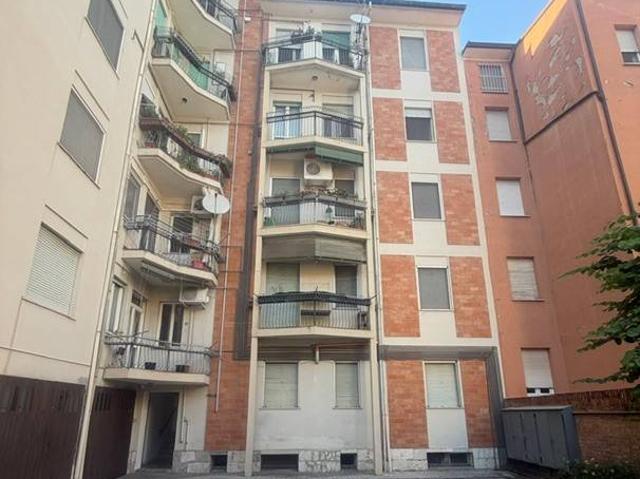Appartamento in vendita a Centro cittadino, Ferrara