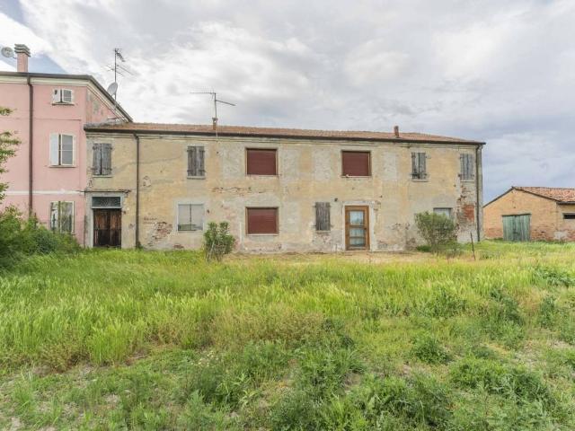 Rustico in vendita a Ferrara, Reggio Emilia