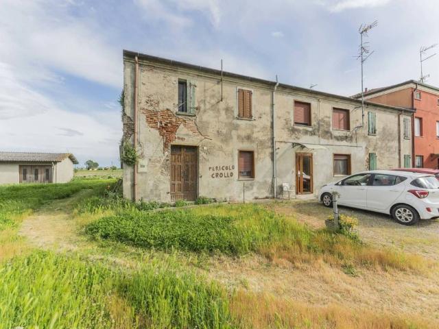 Rustico in vendita a Ferrara, Reggio Emilia