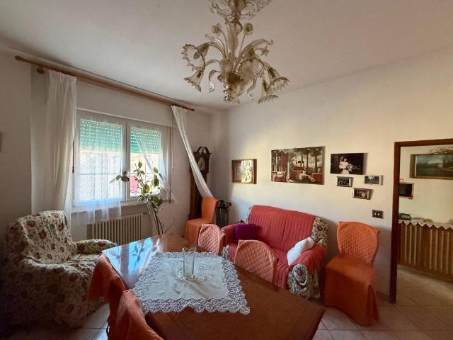 Appartamento in vendita a Ferrara, Reggio Emilia