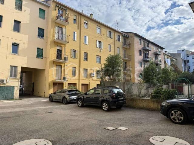 Appartamento in vendita a Centro cittadino, Ferrara