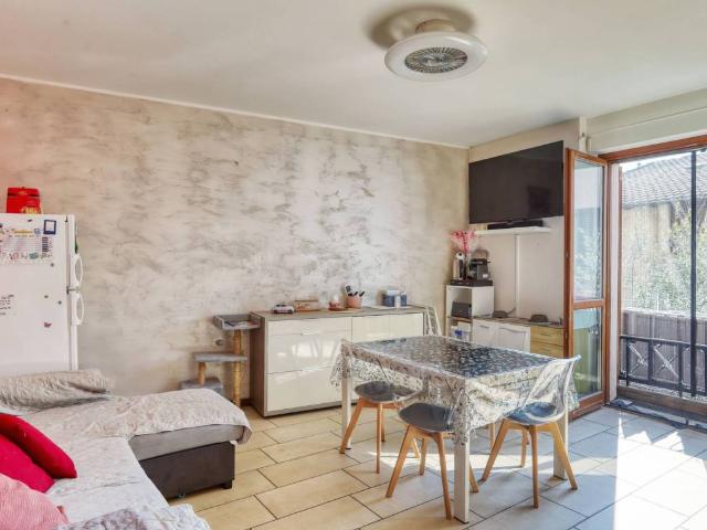 Appartamento in vendita a Ferrera di Varese, Varese