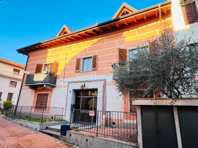 Appartamento in vendita a Ferrera di Varese, Varese